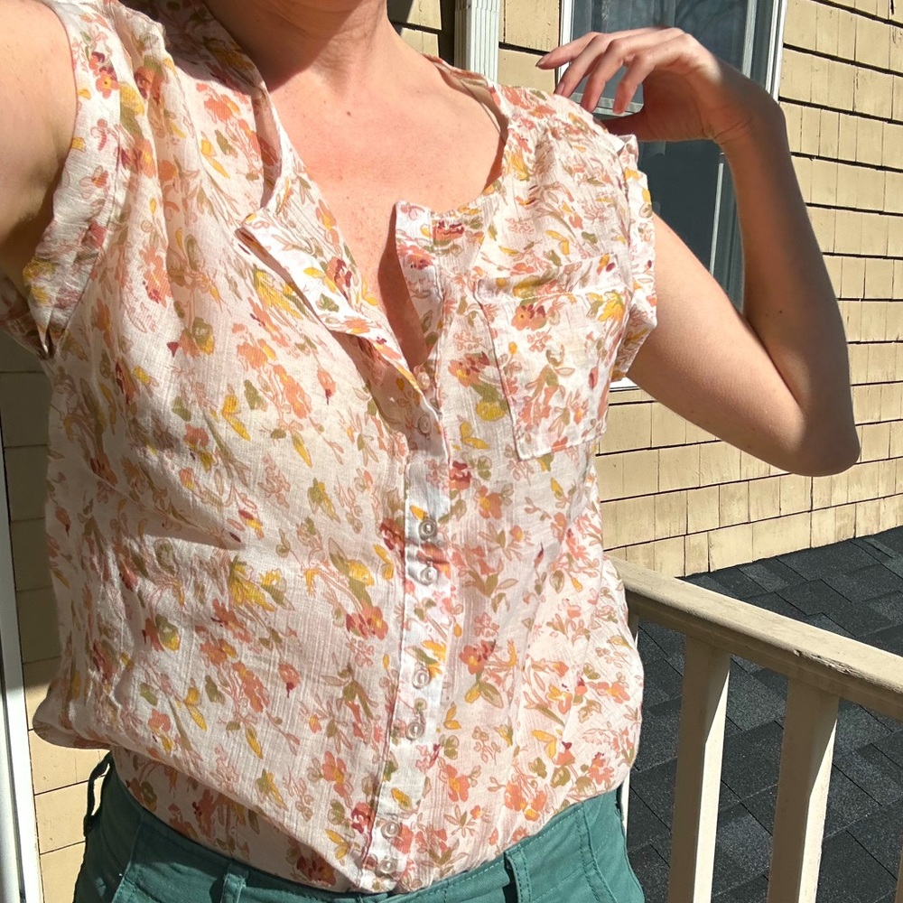Eden & Olivia Floral Blouse